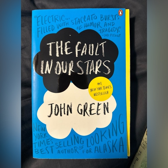 “The Fault in Our Stars” Book, Excellent used condition - Picture 1 of 2